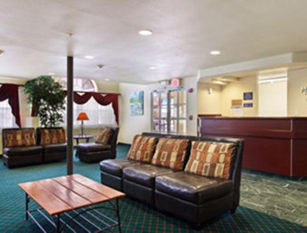Microtel Inn & Suites By Wyndham Wellton Beltér fotó